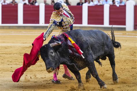 Segunda Corrida De Toros Por Las Fiestas En Valladolid Un Mano A Mano