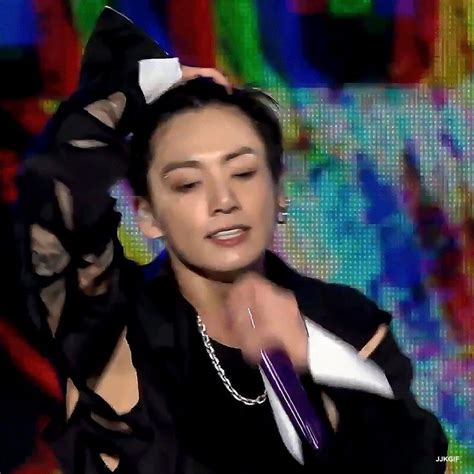 Jk Gifs On Twitter Jungkook Hot Jungkook Jeon Jungkook
