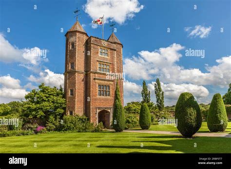 Tower Of Sissinghurst Castle Cranbrook Kent England Stock Photo Alamy