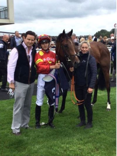 richard hannon racing news goldenhurst breaks  maiden