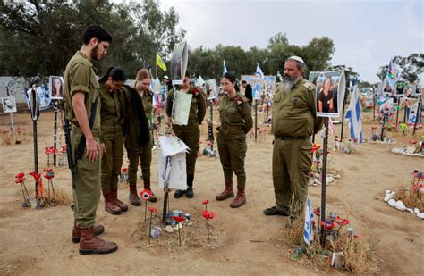 Israel Comes To A Halt To Mark Holocaust Remembrance Day Israel News The Jerusalem Post