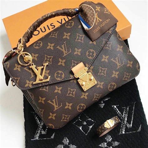 Louis Vuitton Bag White At Kristi Levi Blog