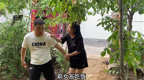 亚辉偷偷给前女友过生日，洋洋发现后大发雷霆，把蛇扔进亚辉裤裆 Youtube