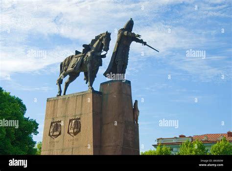 Gediminas Monument Vilnius Stock Photo Alamy