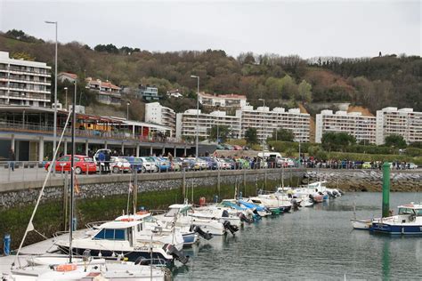 Puerto Deportivo De Onyarbi Cielo Nubloso En Hondarribi P Flickr