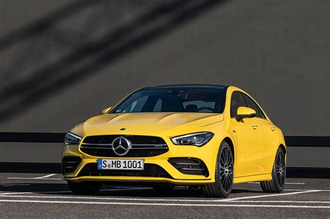 Mercedes Benz Cla C118 35 Amg 306 Km 2020 Sedan Skrzynia Automat Napęd 4x4 Zdjęcie 3