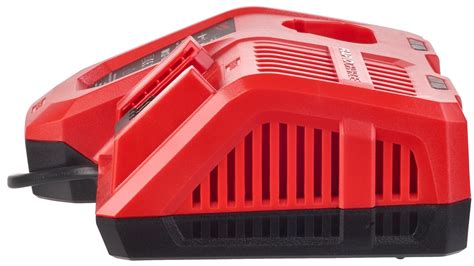 Купить Быстрое зарядное устройство Milwaukee M12-18 FC по цене 10 120 ...
