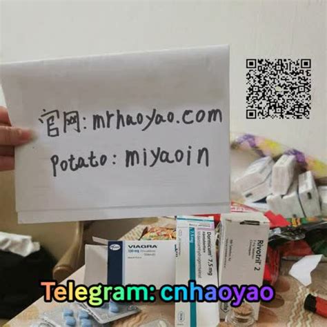 Mommy Loves Getting Her Ass Stuffed Scrolller