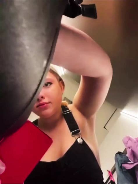 Masturbate In The Fitting Room Webcam Webcam Porn Xhamster
