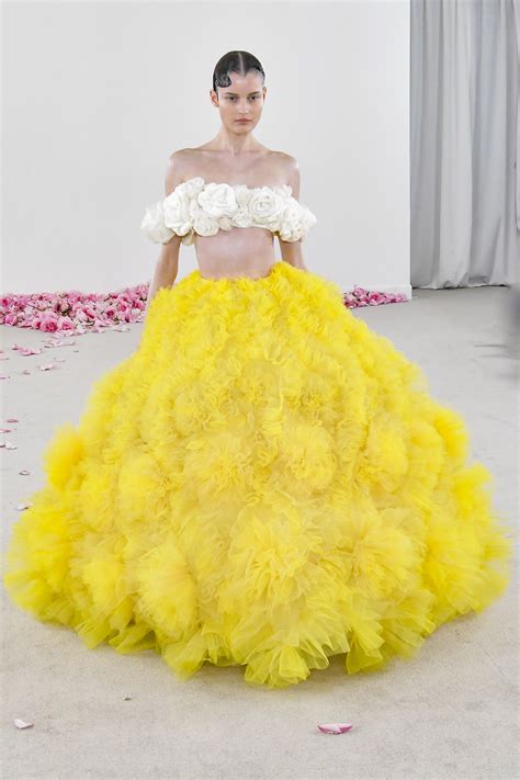 Fit For A Royal Giambattista Valli Haute Couture Fall Winter