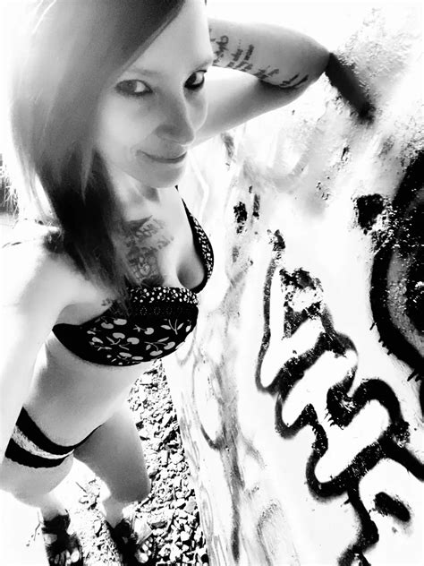 Urbexing Nudes Nude Pics Xhamster