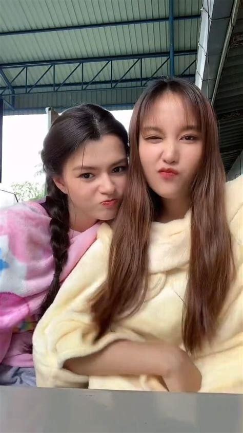 Pin By Jhilli Serrat On FreenBecky Cute Lesbian Couples Girlfriend Goals Celebrity Crush