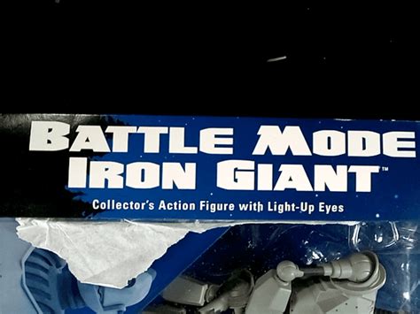 The Iron Giant Battle Mode Iron Giant Collector's Action Figure with ...