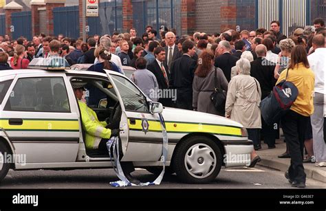 ALERT Leeds evacuation Stock Photo - Alamy