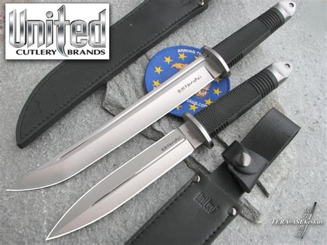 Taisteluveitsi United Cutlery Honshu Tanto Nahkatuppi