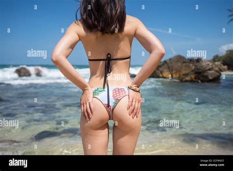 Black Bikini Vue Arri Re Banque De Photographies Et Dimages Haute R Solution Alamy