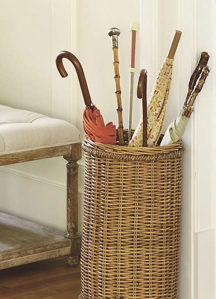 Подставка под зонты в прихожую
