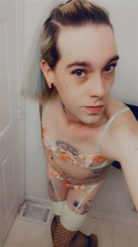 Spunky Beach Babe Pics Xhamster