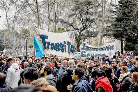 Municipales Cruzan A Montenegro En La Pelea Por El Salario Y Evaluarán Nuevas Medidas De Fuerza