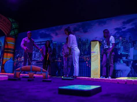Ljubljana glow golf - WOOP!