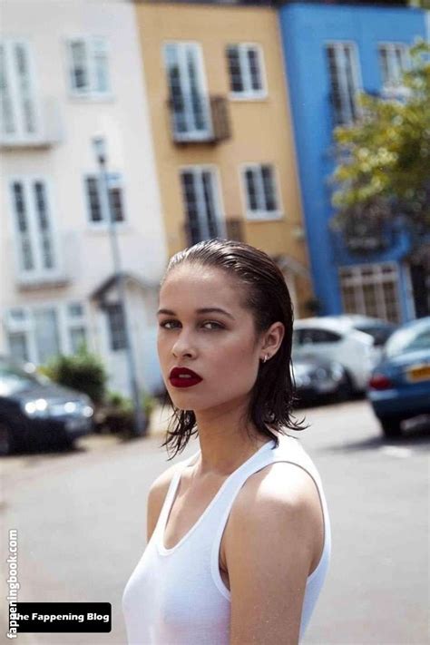 Sarah Lysander Carter Nude The Fappening Photo FappeningBook