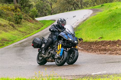 2019 Yamaha Niken Gt First Ride Review Rider Magazine