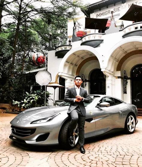 jadi bos supercar  potret keren maulana indraguna sutowo suami
