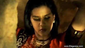 Beautiful Brunette Indian Babe Undressing Xnxx