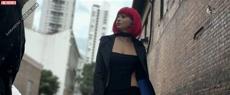 Naked María Eugenia Suárez in Sólo se vive una vez