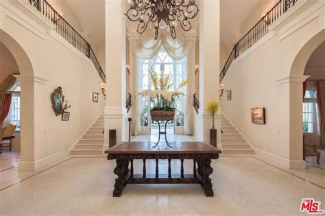 Vanna Whites 38m European Style Estate Is Most Expensive New Listing