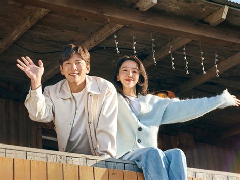 Ji Chang Wook Dan Shin Hye Sun Berikan Senyum Ceria Di Poster Drama