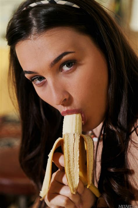 Naughty Brunette Girl Vavilia Cristoff Revealing Her Amazing Nude Body Photos