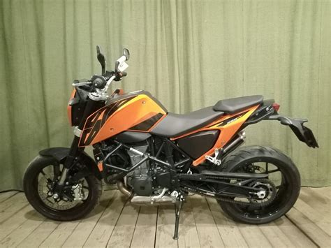 Купить б у KTM 690 Duke инжектор 6 передач в Подольске оранжевый naked