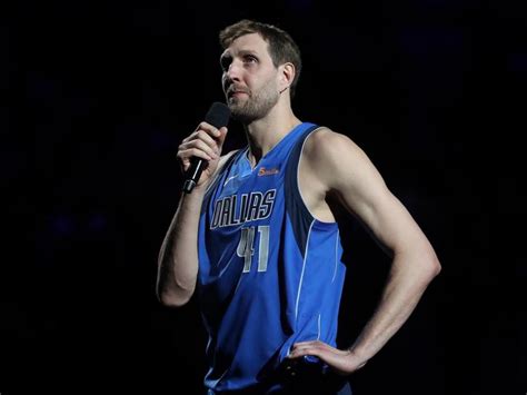 Thomas Pletzinger The Great Nowitzki Ganz Nah Dran Und Doch