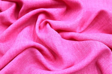 Tissu Voile Fluide Aspect Lin Uni Fuchsia De Qualit Coupons De