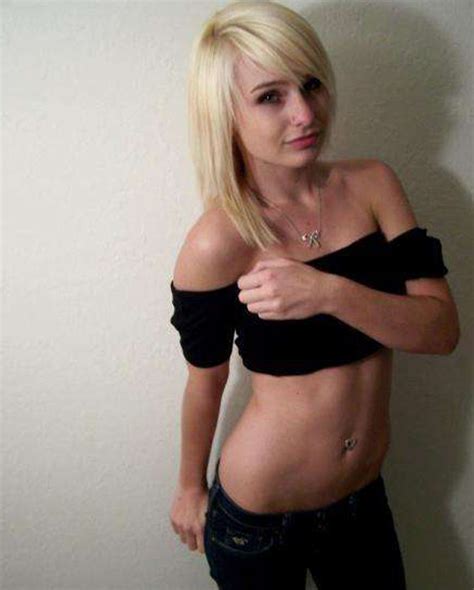 Selfshooting And Pussy Play On The Bed Porn Pictures XXX Photos Sex Images PICTOA