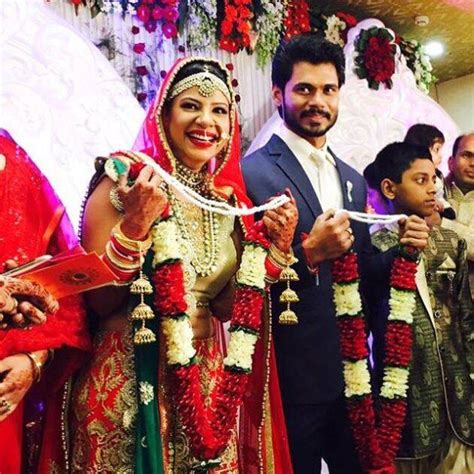 Sambhavna Seth Ties The Knot With Longtime Boyfriend Avinash Dwivedi