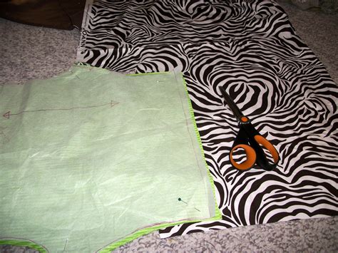 Homemaker: "On the Cuff"