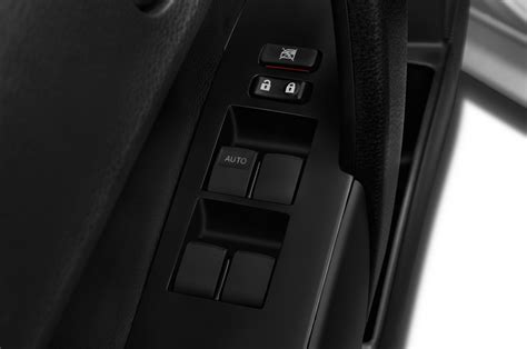 2016 Toyota Corolla Photos Interior Exterior And Videos