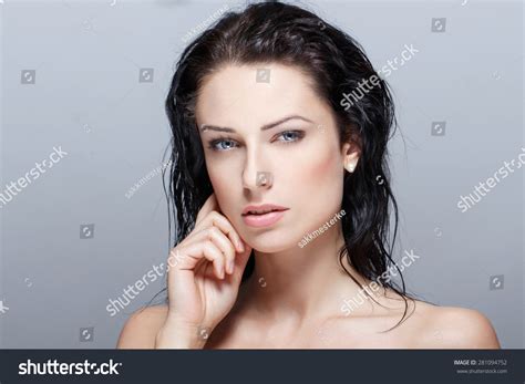 Sexy Brunette Woman Wet Hair Beauty Stock Photo 281094752 Shutterstock