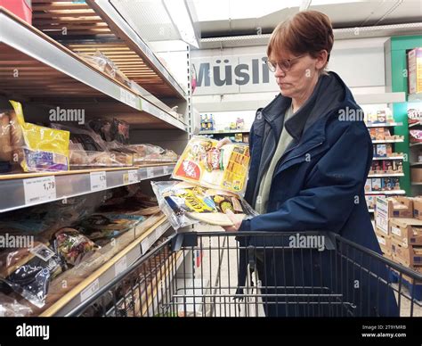 Schnittbrot hi-res stock photography and images - Alamy