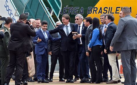 Em Meio A Polêmica Bolsonaro Inaugura Aeroporto Na Bahia ‘somos Todos