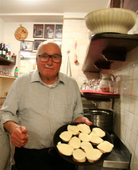 pizzeria da baffetto rome 4