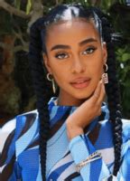 Naked Sarah Emig In FBoy Island