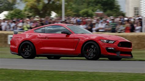 Ken Block Puts The 2015 Ford Focus Rs Through Its Paces At Goodwood Car News Carsguide