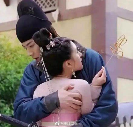 Triệu Lộ Tư nghiện xuyên không trở lại còn rủ rê hot boy Trường Ca Hành tái hợp ở phim mới