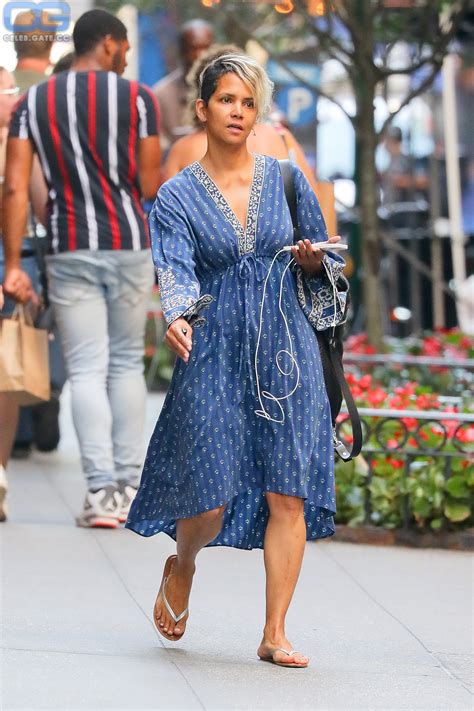 Halle Berry Nude Pictures Photos Playboy Naked Topless Fappening