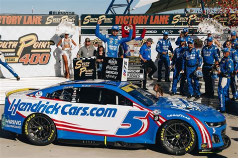 Kyle Larson Wins Nascar Cup Series South Point At Las Vegas