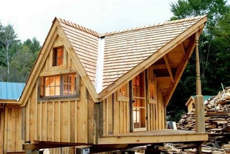 Pallet House Plans And Ideas Give New Life To Old Wooden Pallets