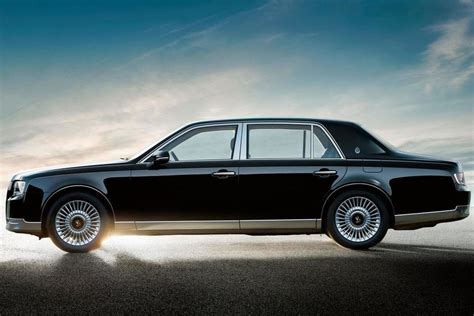 El coche del nuevo emperador de Japón seguirá siendo un Toyota Century